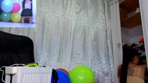 Snapshot of katherinepeti chatting on 11-14-25, 06:45 KT new account online show from 11-14-25, 06:45