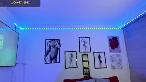 Snapshot of kathhoney1 chatting on 02-12-26, 04:07 Kath online show from 02-12-26, 04:07