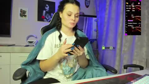 Snapshot of kathiekat chatting on 03-05-25, 05:08 Kathie online show from 03-05-25, 05:08