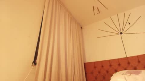 Katherine  online show from 01-06-26, 08:56