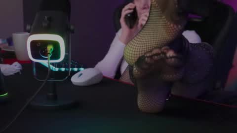 Snapshot of kathleen_frost chatting on 12-19-24, 06:23 kathleen_frost online show from 12-19-24, 06:23