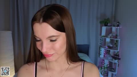 Snapshot of kathrineschnitman chatting on 01-16-26, 04:05 Lola online show from 01-16-26, 04:05