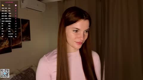 Snapshot of kathrineschnitman chatting on 03-08-26, 06:39 Lola online show from 03-08-26, 06:39