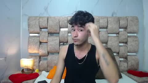 Kaht y Aiden online show from 04-25-26, 02:36