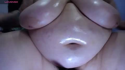 Snapshot of kathybigboobsbbw_ chatting on 07-05-26, 05:31 kathybigboobsbbw_ online show from 07-05-26, 05:31