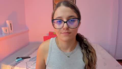 Snapshot of katia_foxx chatting on 03-03-25, 04:03 Khaterine online show from 03-03-25, 04:03
