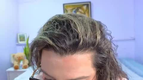 Snapshot of katia_foxx chatting on 09-21-25, 01:02 Khaterine online show from 09-21-25, 01:02