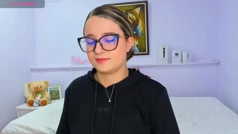 Snapshot of katia_foxx chatting on 10-06-25, 12:02 Khaterine online show from 10-06-25, 12:02