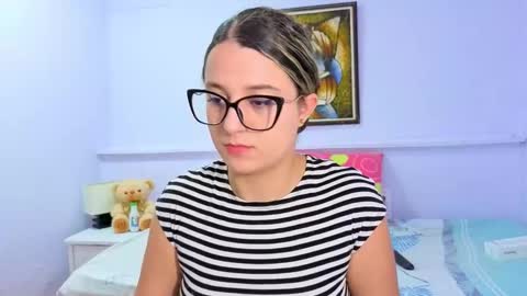 Snapshot of katia_foxx chatting on 10-29-25, 12:07 Khaterine online show from 10-29-25, 12:07