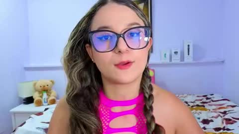 Snapshot of katia_foxx chatting on 11-04-25, 12:04 Khaterine online show from 11-04-25, 12:04