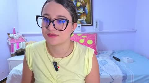 Snapshot of katia_foxx chatting on 11-13-25, 11:53 Khaterine online show from 11-13-25, 11:53