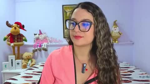 Snapshot of katia_foxx chatting on 11-17-25, 11:49 Khaterine online show from 11-17-25, 11:49