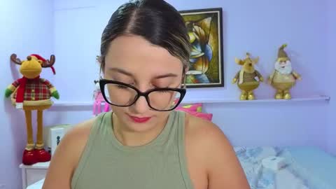 Snapshot of katia_foxx chatting on 12-02-25, 12:10 Khaterine online show from 12-02-25, 12:10