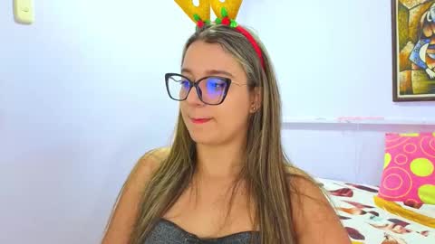 Snapshot of katia_foxx chatting on 12-17-25, 12:11 Khaterine online show from 12-17-25, 12:11