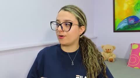 Snapshot of katia_foxx chatting on 02-12-26, 12:16 Khaterine online show from 02-12-26, 12:16