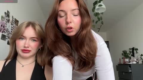 Snapshot of katie________ chatting on 09-26-25, 10:08 Katienext stream online show from 09-26-25, 10:08