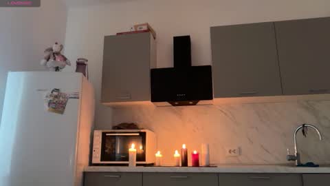 Snapshot of katie________ chatting on 10-16-25, 10:38 Katienext stream online show from 10-16-25, 10:38