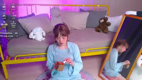 Snapshot of katie_deville chatting on 03-04-25, 04:27 Katie Deville online show from 03-04-25, 04:27