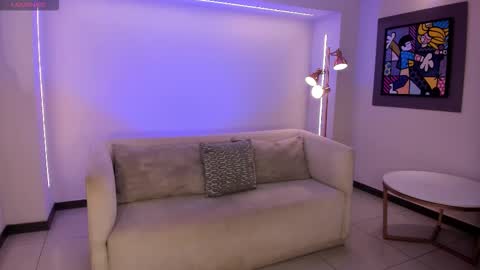 Snapshot of katieangel1 chatting on 09-25-25, 11:14 katieangel1 online show from 09-25-25, 11:14