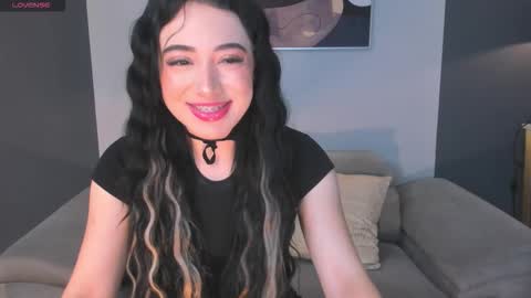 Snapshot of katieangel1 chatting on 10-10-25, 11:42 katieangel1 online show from 10-10-25, 11:42