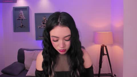 Snapshot of katieangel1 chatting on 10-19-25, 11:22 katieangel1 online show from 10-19-25, 11:22