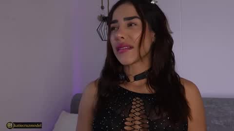 Katie online show from 10-02-25, 11:06