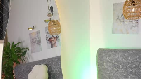 Katie online show from 03-31-26, 10:37