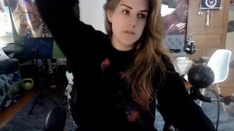 Snapshot of katiecutie_5 chatting on 02-28-25, 09:01 Katie online show from 02-28-25, 09:01