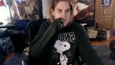 Snapshot of katiecutie_5 chatting on 03-07-25, 04:46 Katie online show from 03-07-25, 04:46