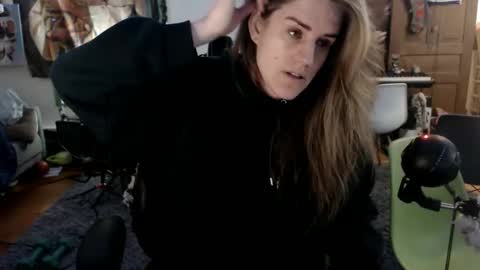 Snapshot of katiecutie_5 chatting on 03-20-26, 05:23 Katie online show from 03-20-26, 05:23