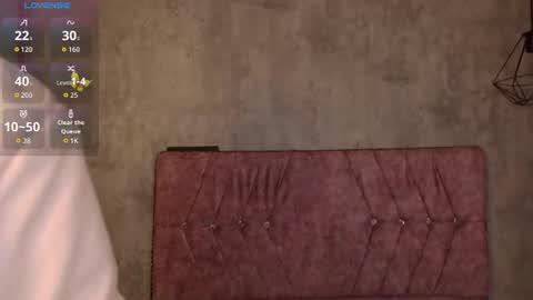 Katie online show from 06-18-26, 08:14