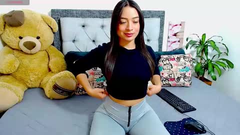 Snapshot of katikloving chatting on 02-27-26, 06:57 Follow Instagram katikloving online show from 02-27-26, 06:57