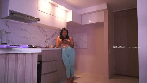 Follow me on instagram and twitter as correaktnees online show from 06-24-26, 07:07