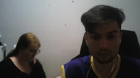 Snapshot of katraxhas chatting on 04-10-26, 08:46 EMO online show from 04-10-26, 08:46