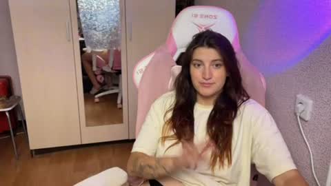 Snapshot of katrin_kristal chatting on 07-16-26, 08:59 naked in pvt show 100 tk online show from 07-16-26, 08:59