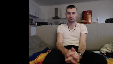 Snapshot of katsufr chatting on 02-16-25, 06:43 demyx online show from 02-16-25, 06:43