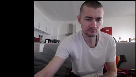 Snapshot of katsufr chatting on 03-03-25, 07:10 demyx online show from 03-03-25, 07:10