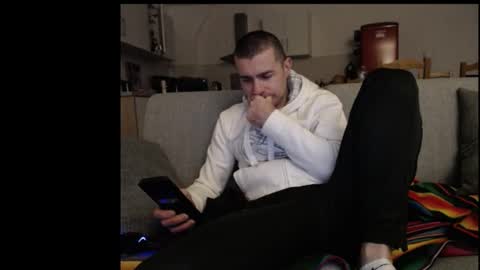 Snapshot of katsufr chatting on 03-07-25, 05:49 demyx online show from 03-07-25, 05:49