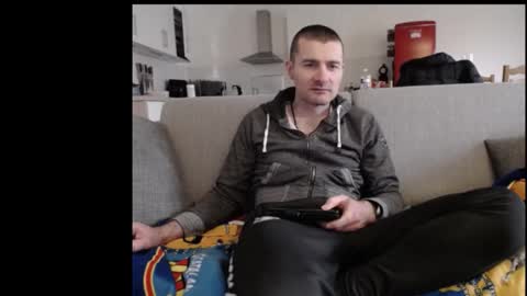 Snapshot of katsufr chatting on 03-09-25, 10:30 demyx online show from 03-09-25, 10:30