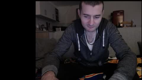 Snapshot of katsufr chatting on 03-09-25, 05:28 demyx online show from 03-09-25, 05:28