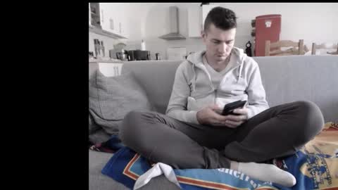 Snapshot of katsufr chatting on 10-17-25, 11:13 demyx online show from 10-17-25, 11:13