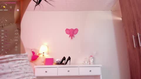 Snapshot of katted_ chatting on 12-11-24, 02:33 katte online show from 12-11-24, 02:33