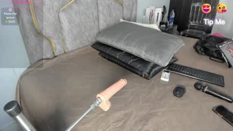 Katerine online show from 01-26-25, 03:38