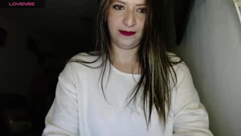 Snapshot of kattie_love chatting on 01-07-25, 02:53 kattie online show from 01-07-25, 02:53