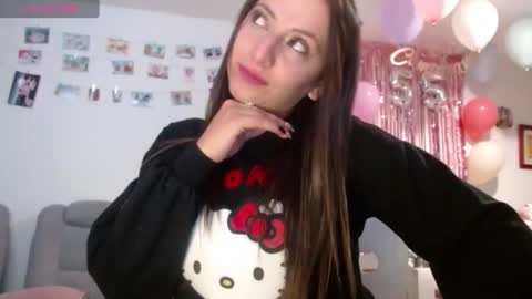 Snapshot of kattie_love chatting on 02-02-25, 01:45 kattie online show from 02-02-25, 01:45