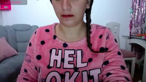 Snapshot of kattie_love chatting on 03-12-25, 07:46 kattie online show from 03-12-25, 07:46