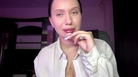 Elizabeth online show from 06-03-26, 08:03
