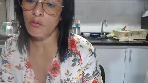 KattleyaGrey online show from 11-21-25, 09:57