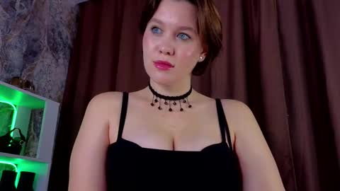 Goddess Katy            VACATION  online show from 09-11-25, 06:02