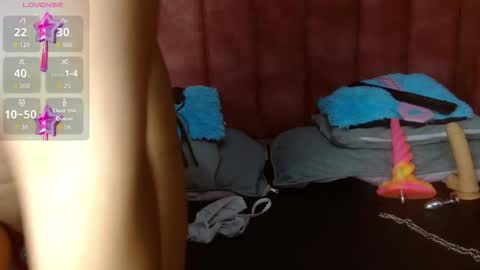 Snapshot of katty_berry_ chatting on 10-01-25, 02:01 Arianna online show from 10-01-25, 02:01